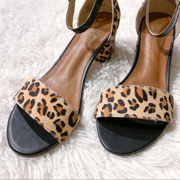 NEW Cheetah Heels - Picture 14 of 16